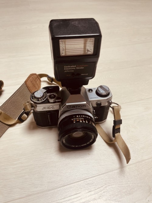 canon ae-1